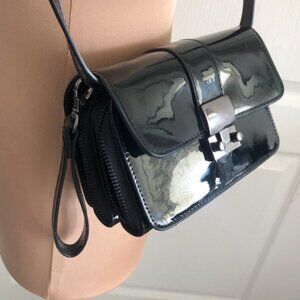 Sondra Roberts Squared Boxed Crossbody Clutch Wristlet Black Patent Leather Bag